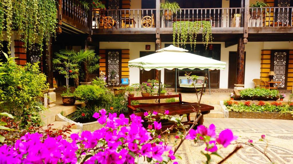 Lijiang Wangjia Courtyard Inn Eksteriør bilde