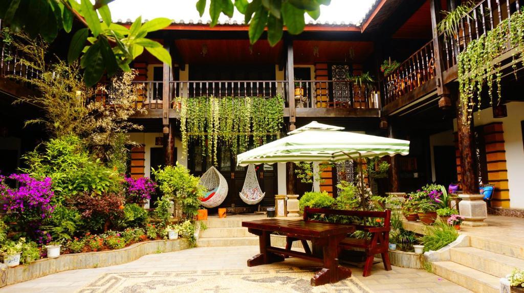 Lijiang Wangjia Courtyard Inn Eksteriør bilde