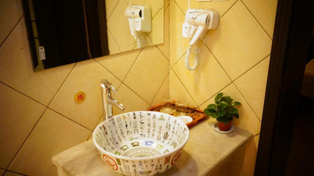 Lijiang Wangjia Courtyard Inn Rom bilde